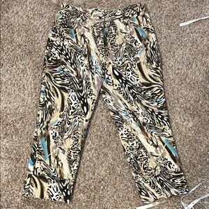 NWOT Stylish Multicolor Women’s capri’s by VN size 8